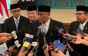 Evidence: JUMHUR HIDAYAT JADI MENTERI: "NAPI INTELEKTUAL" DI KURSI LINGKUNGAN—SINYAL PRABOWO BERSIHKAN MAFIA EKOLOGI?