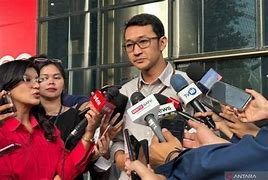 Evidence: JUAL BELI KUOTA HAJI TAMBAHAN TERBONGKAR: KPK CECCAR DUA BOS TRAVEL—SIAPA PEMAIN UTAMA DI BALIK "TRANSFORMASI" KUOTA?